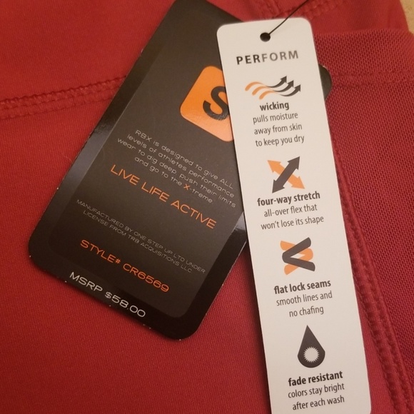 SOLD.Reebok Women's Red Performance Running Capris - Picture 6 of 6